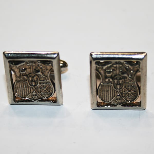 Vintage Silver Tone Pioneer Coat of Arms Cuff Links