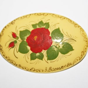 Broche floral vintage de laca rusa
