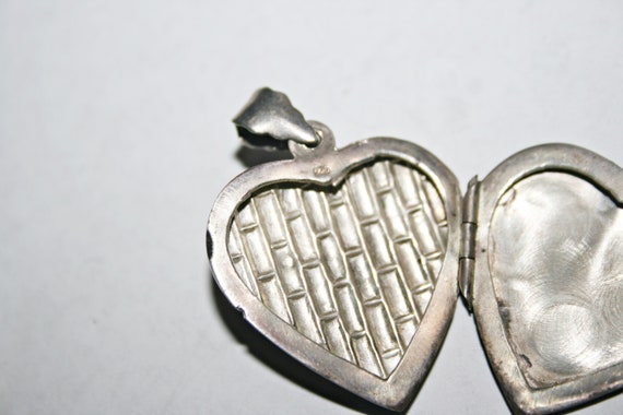 Vintage Sterling Silver Heart Locket - image 5