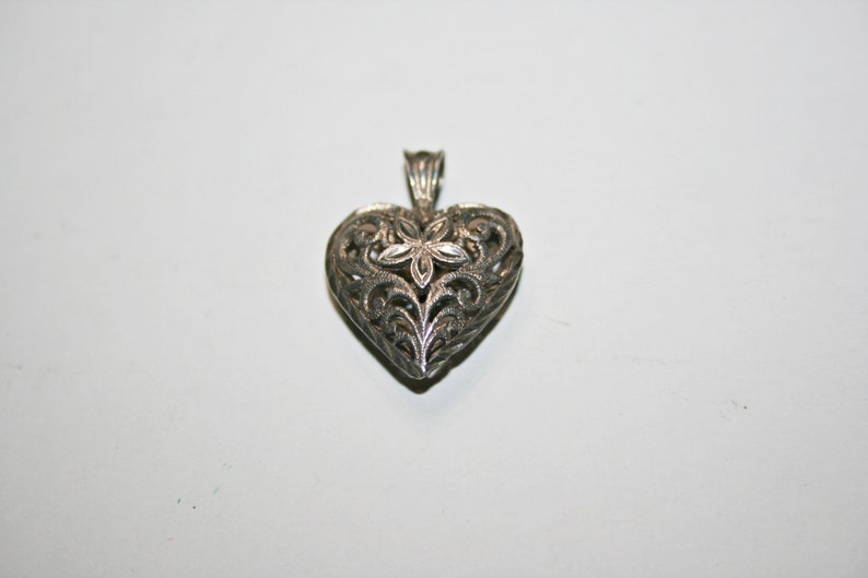 Vintage Sterling Silver Filigree Heart Pendant