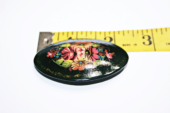 Vintage Russian Lacquer Brooch - Pink Flowers - H… - image 2