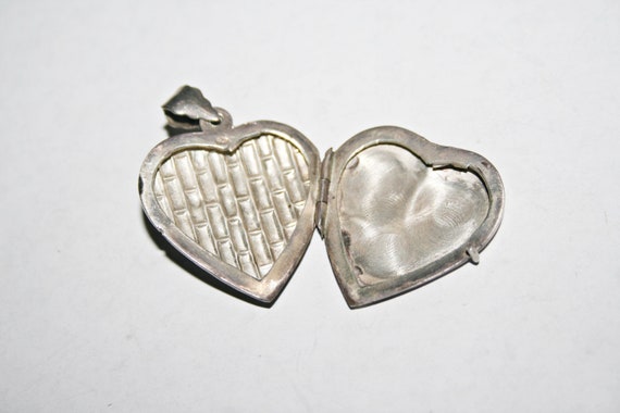 Vintage Sterling Silver Heart Locket - image 4