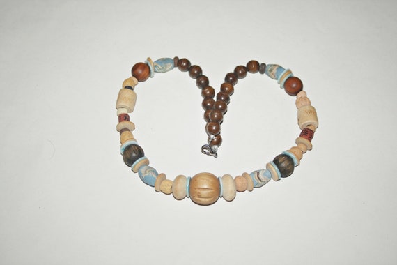 Vintage Beaded Necklace - image 4