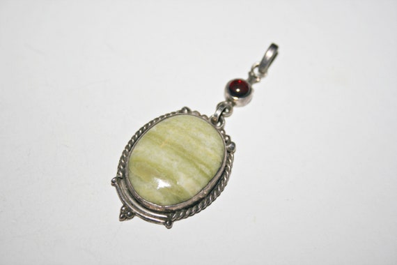 Vintage Sterling Silver Green Stone Pendant - image 8