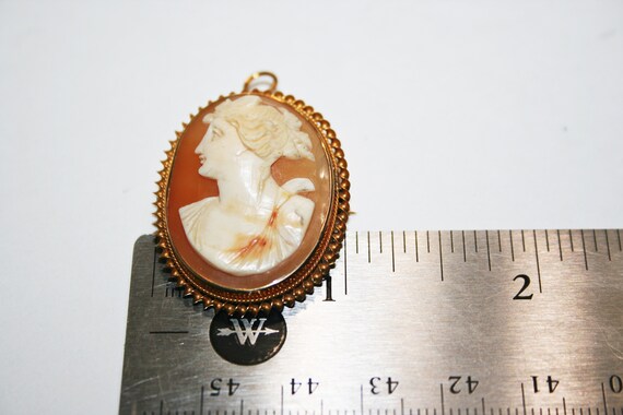 Vintage 10k Gold Hand Carved Cameo Brooch with Pe… - image 3