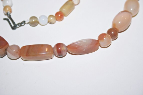 Vintage Polished Agate Stone Beaded Necklace - image 7