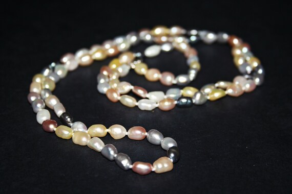 Vintage Genuine Freshwater Pearl Necklace - image 1