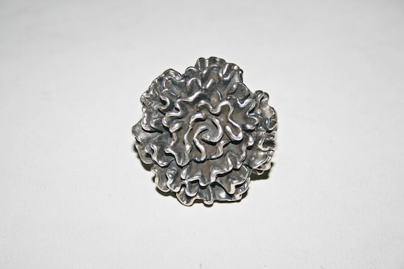 Size 8.5 - Huge Vintage Sterling Silver Floral Ri… - image 1