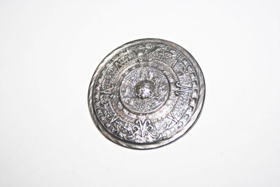 Vintage Sterling Silver Mayan Calendar Brooch - image 4