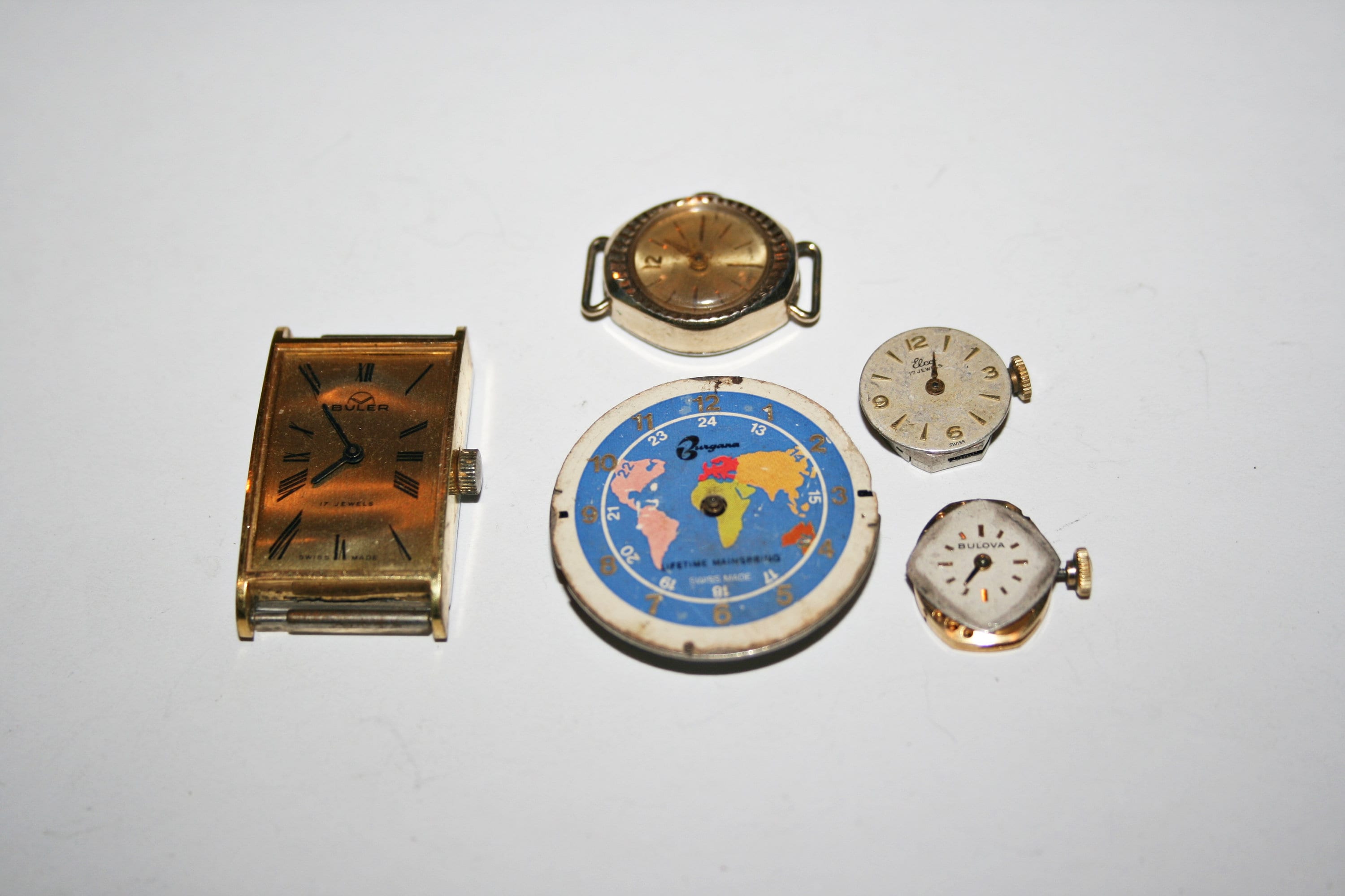 Mouvement De Montre Mécanique Vintage Concord 330 - Pour Pièces Ou Réparation | Le Balancier Oscille Librement
