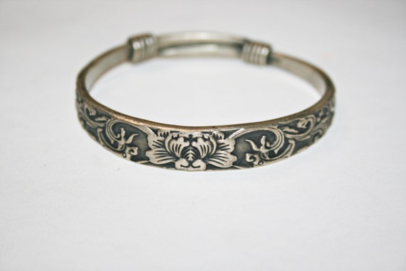 Vintage Asian Silver Tone Bangle Bracelet - Etsy