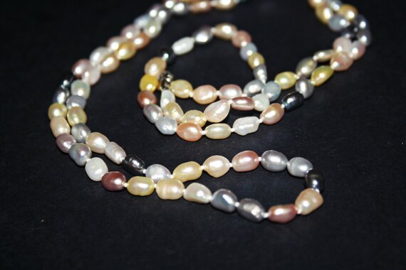 Vintage Genuine Freshwater Pearl Necklace - image 4