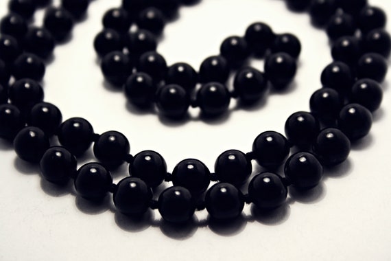 ★人気★【VINTAGE HOLLYWOOD】★Black Stone Beads Necklac.e★ ORIGINAL BY ROBERT - NECKLACE 9 ROWS BLACK BEADS - LARGE