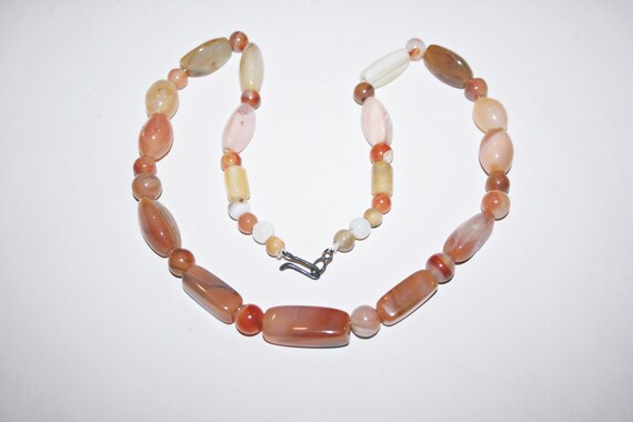 Vintage Polished Agate Stone Beaded Necklace - image 4