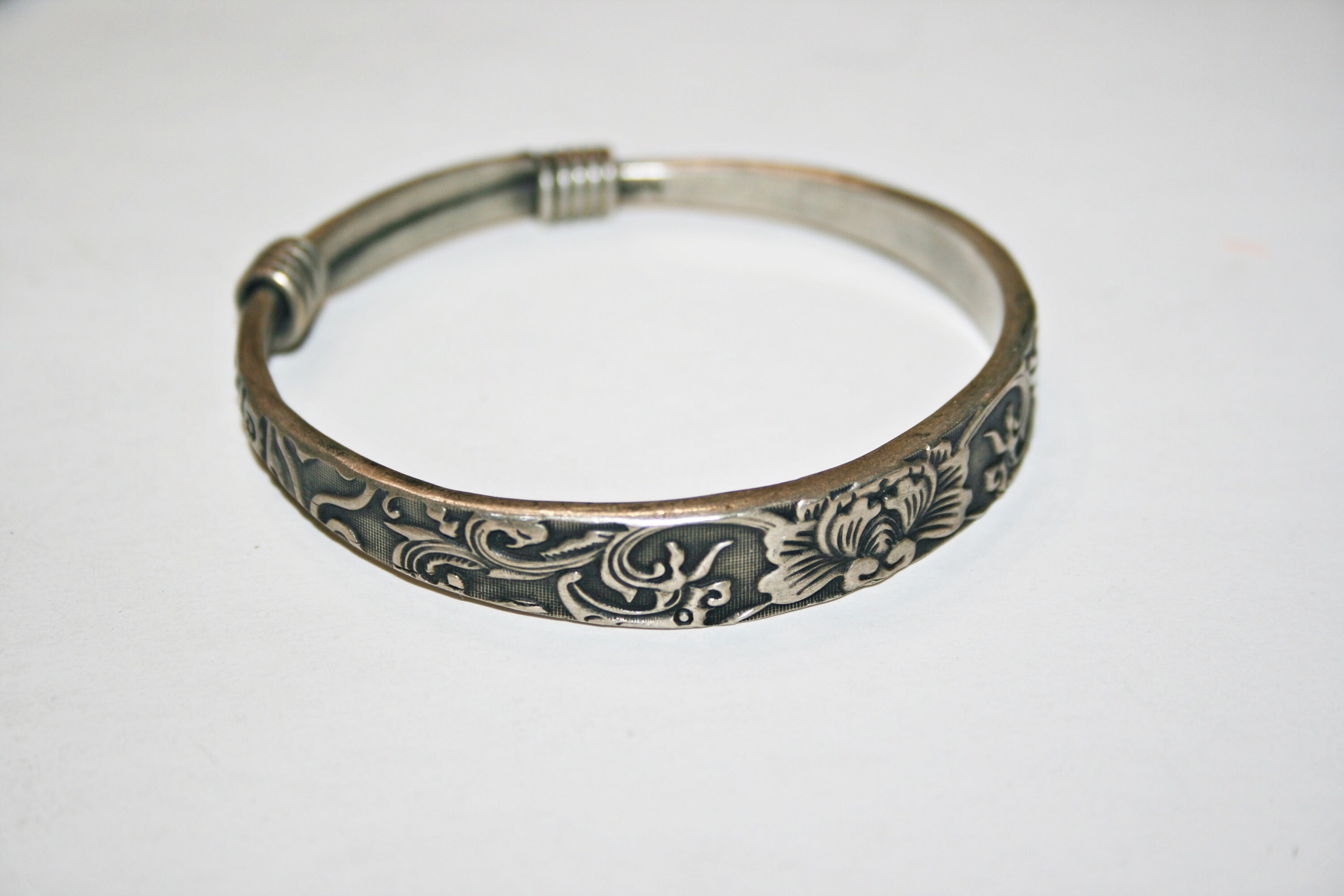 Vintage Asian Silver Tone Bangle Bracelet - Etsy Vintage Asian Silver Tone Bangle Bracelet - Etsy