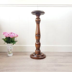 Vintage Mahogany Plant Stand – Tall 70cm Pillar Pedestal for Vase or Flower Display, 70s Solid Wood Decor
