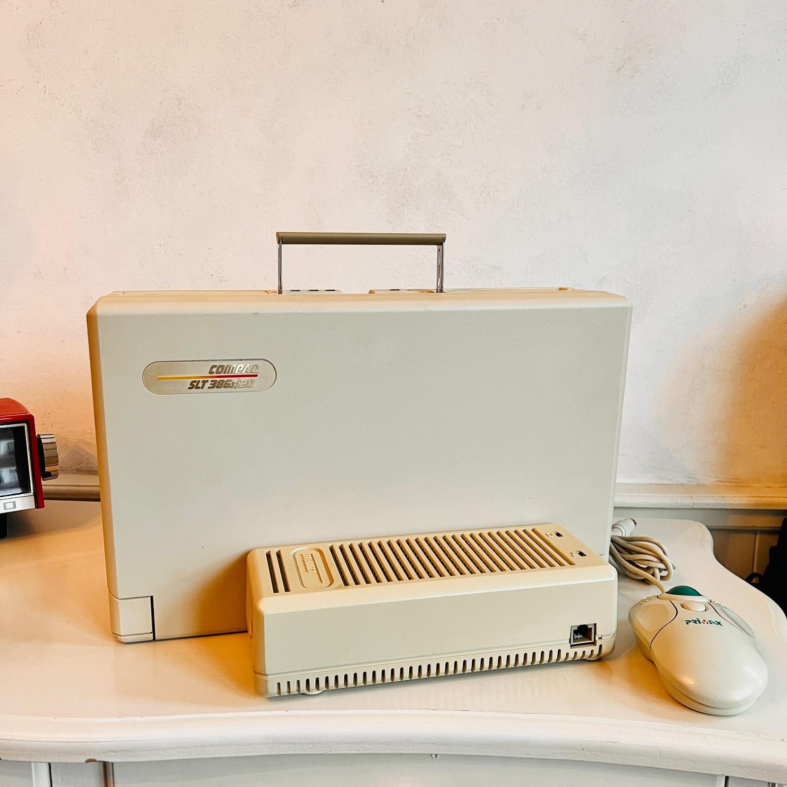 Vintage Compaq Slt/386s-20 Portable PC With Lotus 1-2-3 – 1990s Retro ...