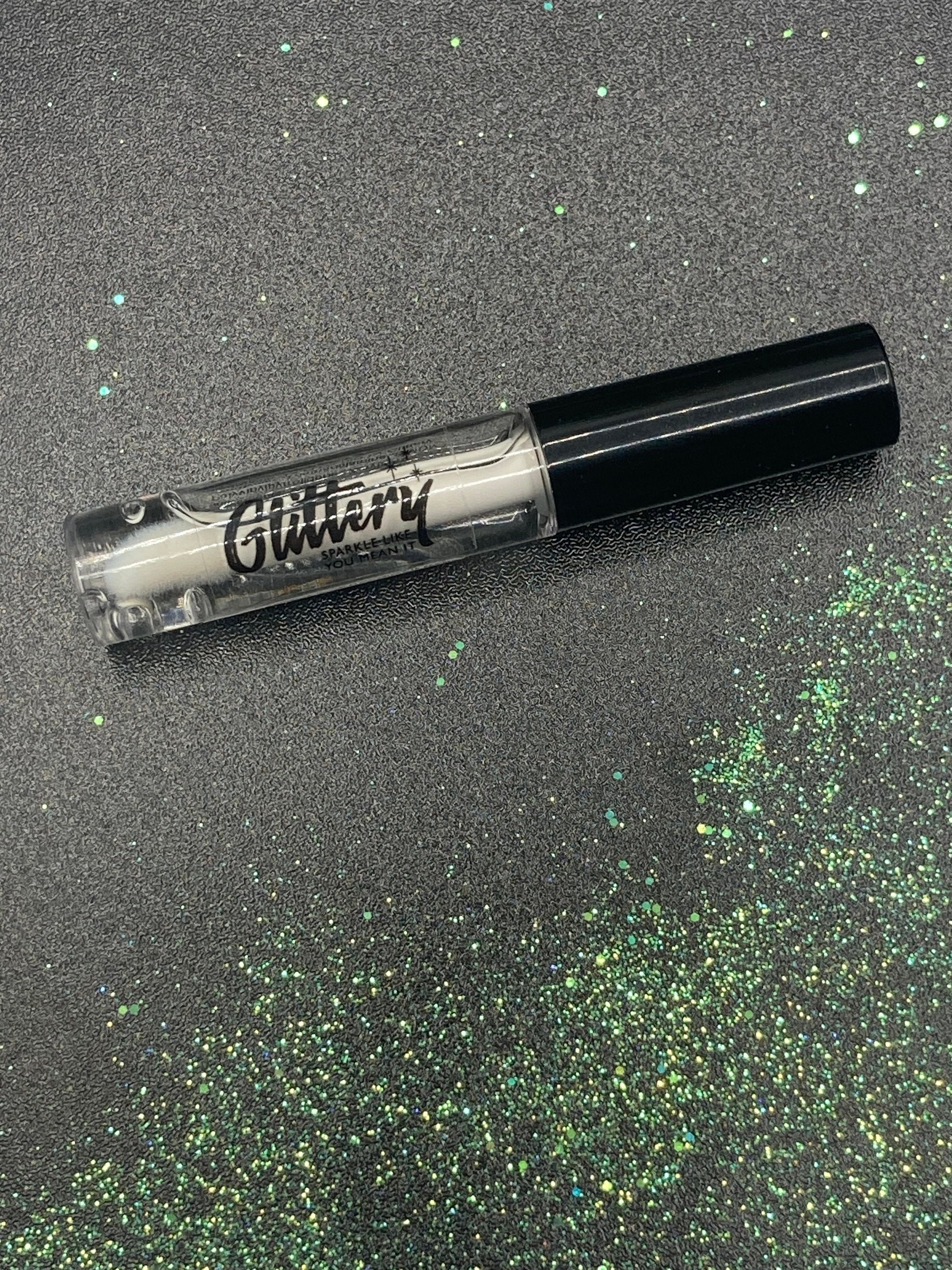 BULK Biodegradable Holographic Silver Glitter .008 Ultrafine  lip glo –  Glittery - Your #1 source for all kinds of glitter products!