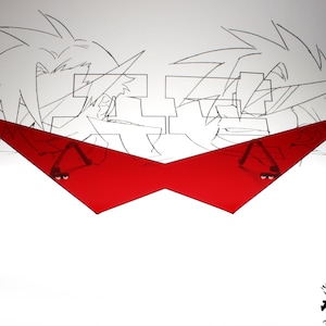 Puede incluir: Visera de pl&aacute;stico roja con un dise&ntilde;o afilado y angular. La visera es un accesorio popular para los fan&aacute;ticos del anime y el cosplay.