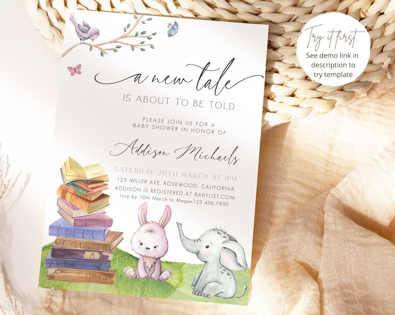 K&ouml;nnte beinhalten: Eine Babyparty-Einladung mit einer skurrilen Illustration eines Hasen und eines Elefanten, die von einem Stapel B&uuml;cher umgeben sind. Die Einladung lautet "a new tale is about to be told" und enth&auml;lt den Namen "Addison Michaels" sowie Details zur Veranstaltung.