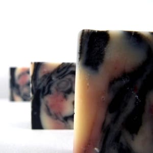 Sweet Birch & Madder Root Natural Handmade Soap Betula Lenta et Rubia Tinctorum aka Betula Lenta Rubia image 6