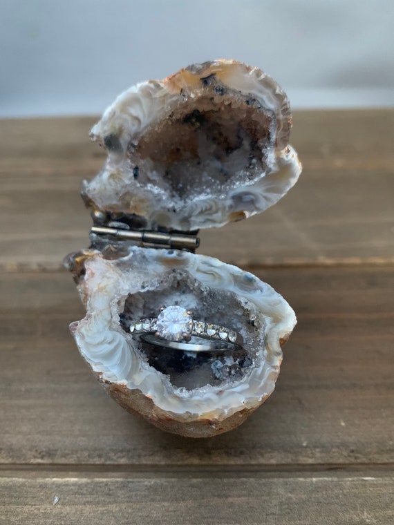 oyster ring box