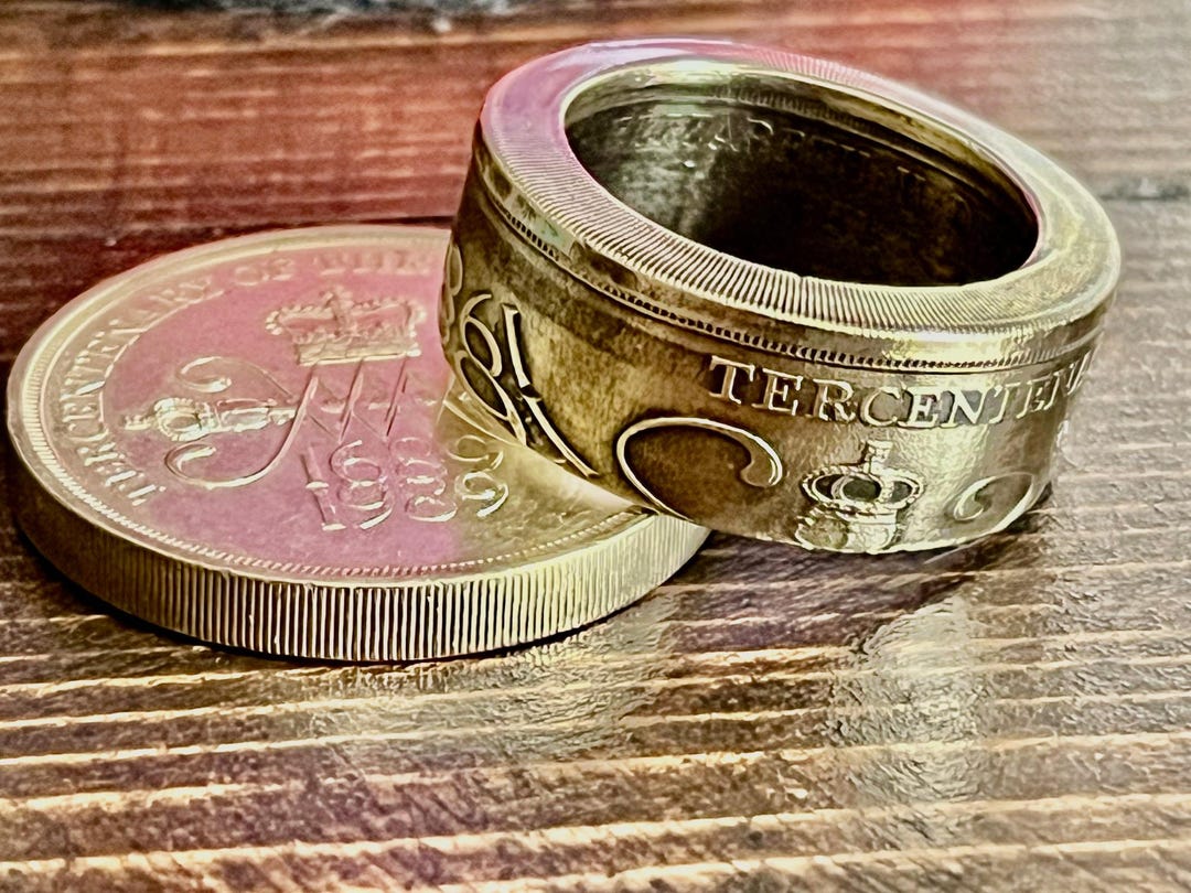 イギリス 硬貨 コイン まとめて300ポンド イギリス 2 ポンド - エリザベス 2 世 300 周年記念