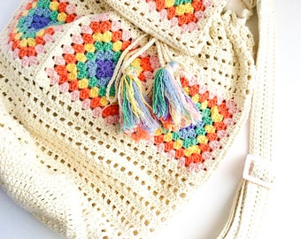 Patrón de crochet MOCHILA CUADRADA de la abuela