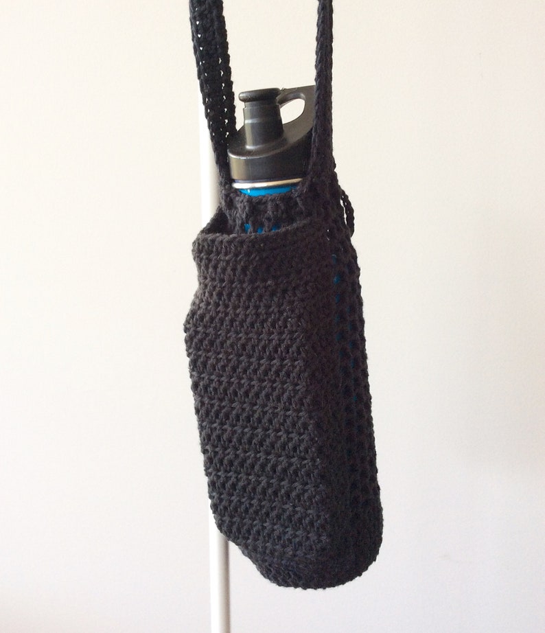 CROCHET PATTERN Bottle holder with phone pocket/ water holder / water bottle sling / festival water holder image 5