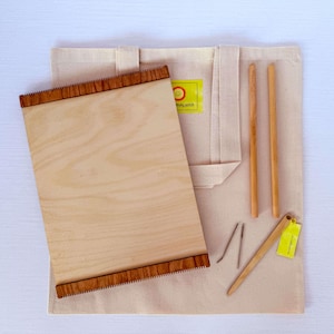 Wooden Loom Kit, Small Weaving Loom, 9x12 Inches, Portable Weaving Loom