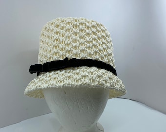 1960's Ladies straw tall-crowned bucket hat in off white with black velvet ribbon, vintage womens hat size 6 /78 or 22"