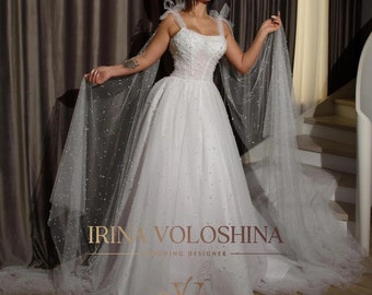 A-line wedding dress Unique wedding dress Corset wedding dress Beach wedding dress Tulle wedding dress Ball gown Train wedding dress
