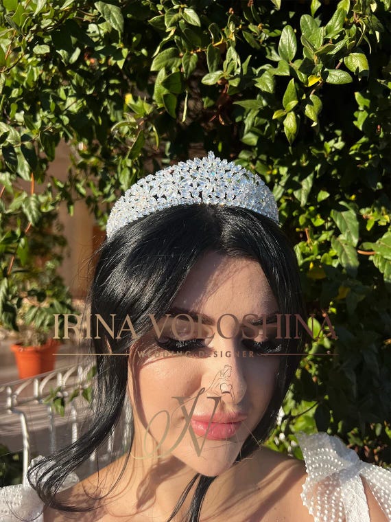 Crystal Wedding Tiara Bridal Crystal Tiara Wedding Crown  display picture 2
