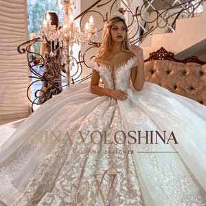 Wedding ball gown Off the shoulder wedding dress Princess wedding dress Sparkly wedding dress Embroidered wedding dress Corset wedding dress