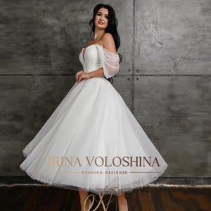 Corset wedding dress Tea length wedding dress Short wedding dress Off the shoulder wedding dress Modest wedding dress Tulle wedding dress