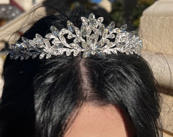 Hochzeitskrone Kristall-Hochzeitskrone Hochzeit-Tiara Kristall-Hochzeit Tiara Silberhochzeit Tiara Kristall-Hochzeits-Tiara Tiara für Hochzeit