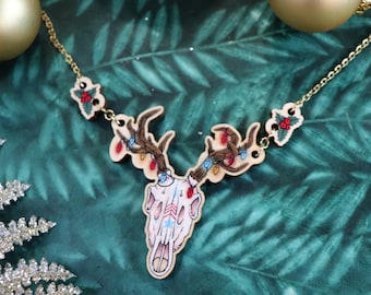 Christmas necklace with wooden reindeer skull and mistletoe