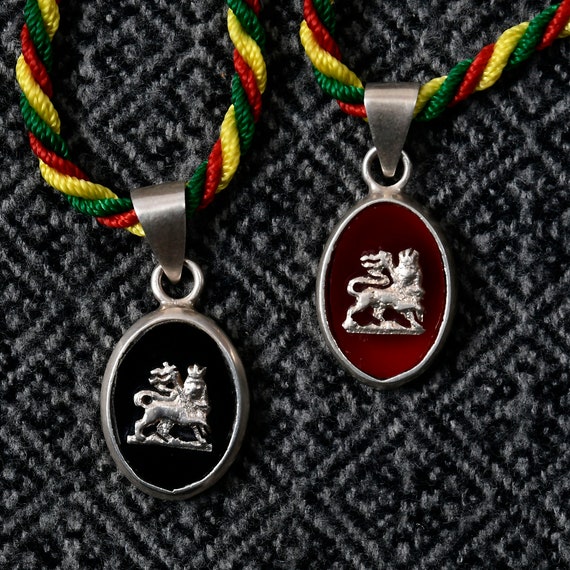 Ethiopian Lion of Judah silver Pendant, Rasta lio… - image 1