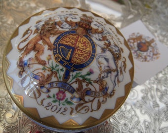 Queen Elizabeth Diamond Jubilee Trinket Box Buckingham Palace Gold