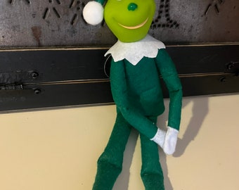 Grinch on the shelf