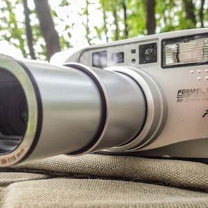 Formel-1 AF Zoom Reliable and Powerful Film Camera Point and Shoot