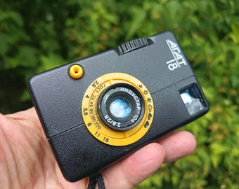 BelOMO Agat 18 Half Frame Film Camera | CLA Tested Working | 35mm Vintage Compact Soviet Camera | 72 Photos Per Roll | Lomography