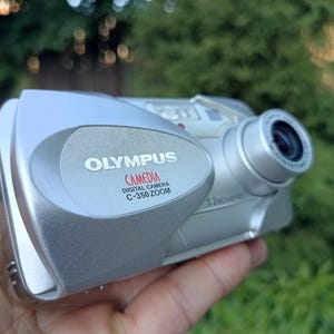 Vintage-Vintage Olympus Camedia C-350: 3MP CyberPixie with xD Card – Retro Digital Vibes Unleashed