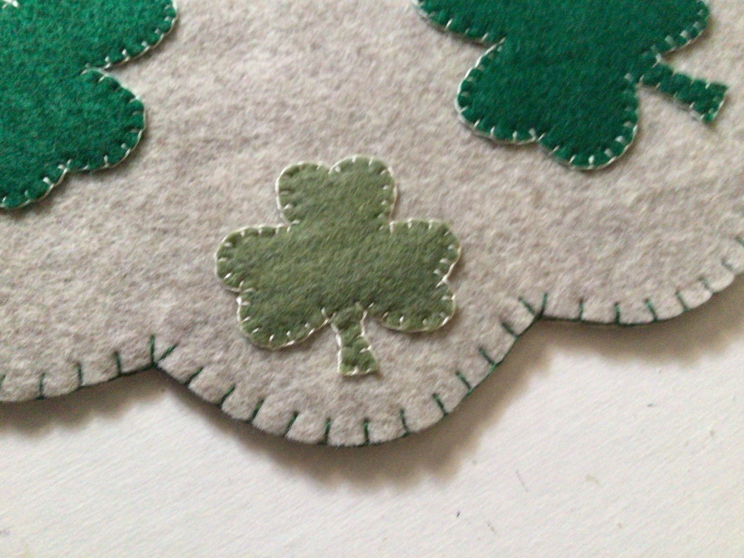Spring Penny Rugs Shamrock Candle Mat, Spring Penny Rug, Centerpiece, Primitive Stitchery ...
