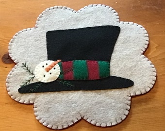 Snowman top hat, Candle mat, Penny Rug, Christmas centerpiece, Winter decor