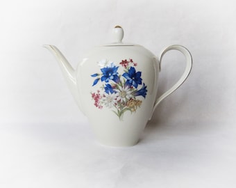 Rara caffettiera Mitterteich Bavaria da 6 tazze in porcellana avorio. Design bouquet blu e fodera dorata. Articoli antichi anni '30. Fatto in Germania.