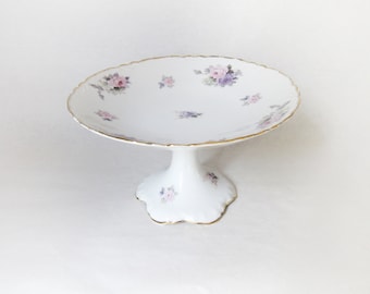 Hutschenreuther Selb LHS Bavaria porcelain pedestal cake stand, candy dish, compotier, serving bowl. Roses motif. Antique German ware.