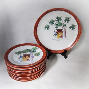 Dai Nippon (Great Japan) Satsuma Set aus 12 Desserttellern und einem Serviertablett. Handbemaltes Japanisches Porzellan.  Antike Ware.