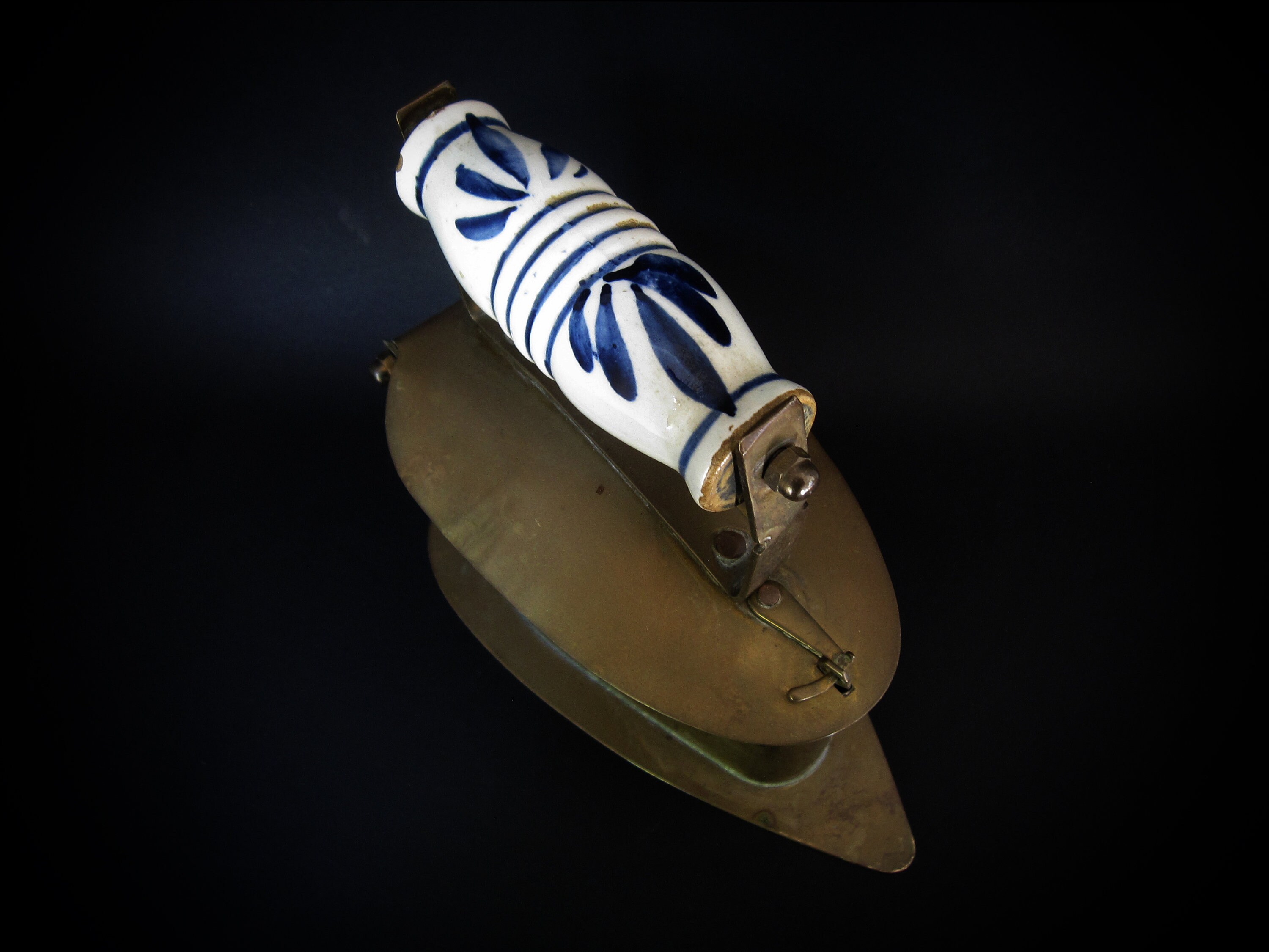 Antique Brass Coal Iron With Delft Blue Handle Flat Iron Sad Etsy