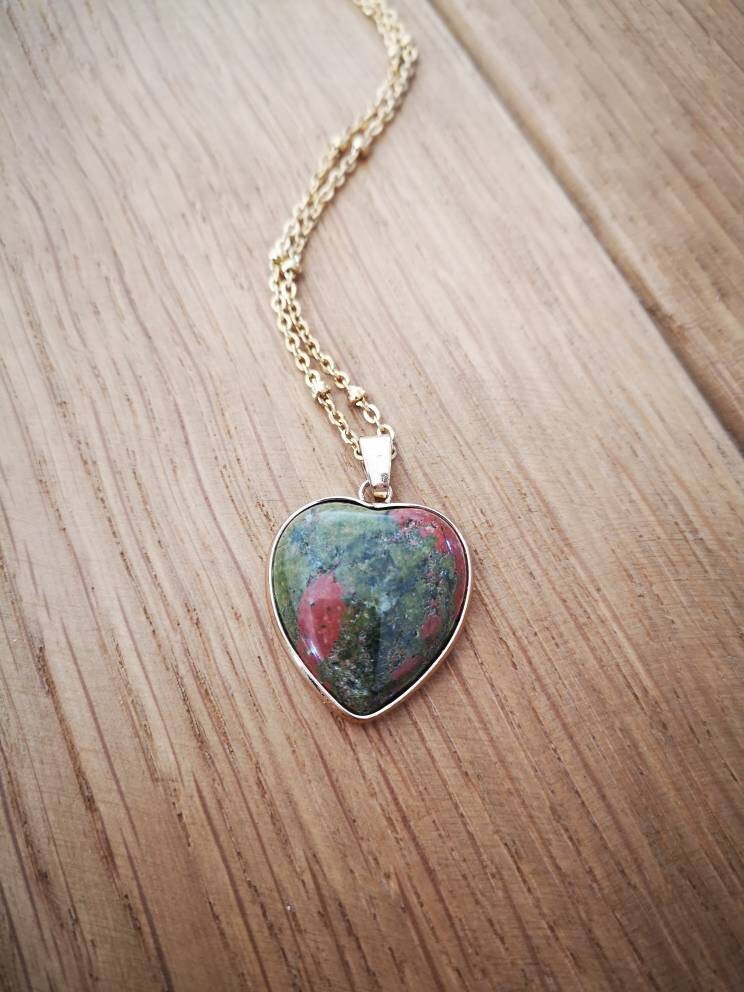 Collier Doré Pendentif Coeur En Pierre Turquoise